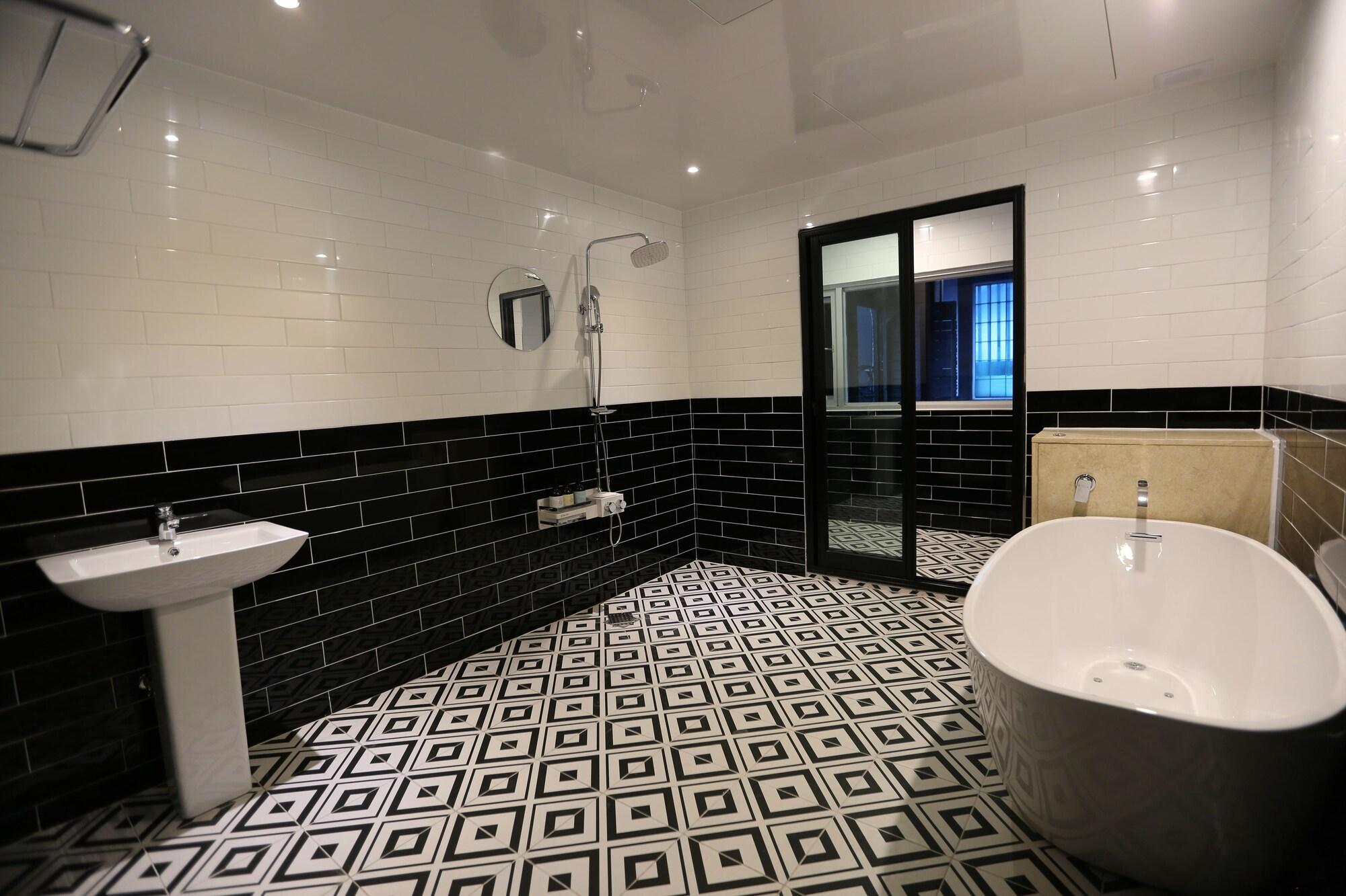 Almond Hotel Gupo Station Pusan Zewnętrze zdjęcie