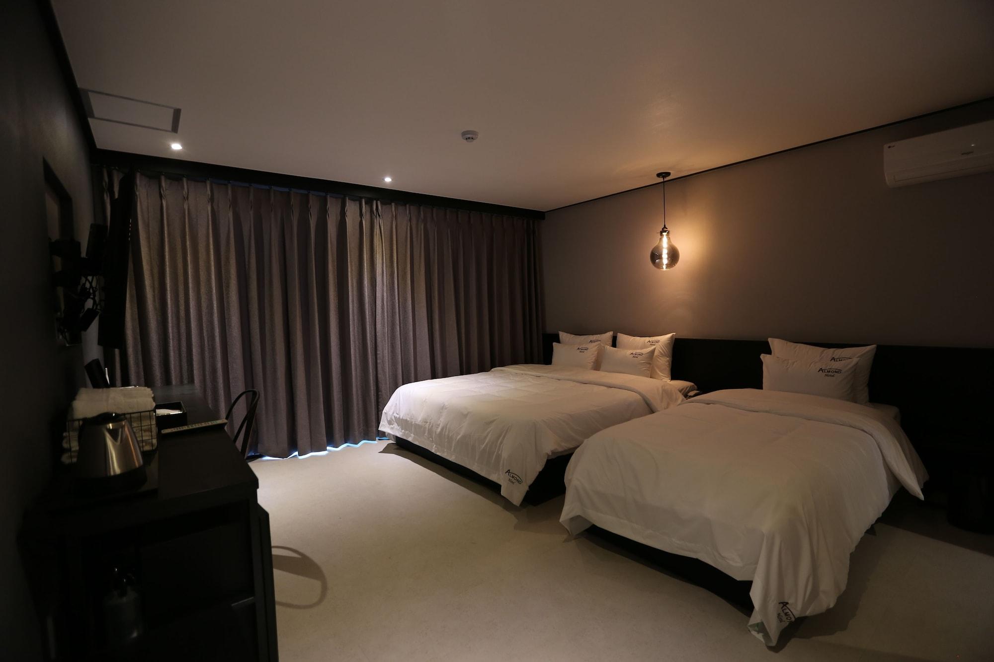 Almond Hotel Gupo Station Pusan Zewnętrze zdjęcie