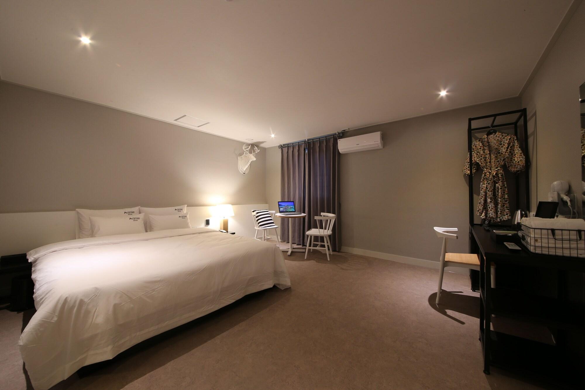 Almond Hotel Gupo Station Pusan Zewnętrze zdjęcie