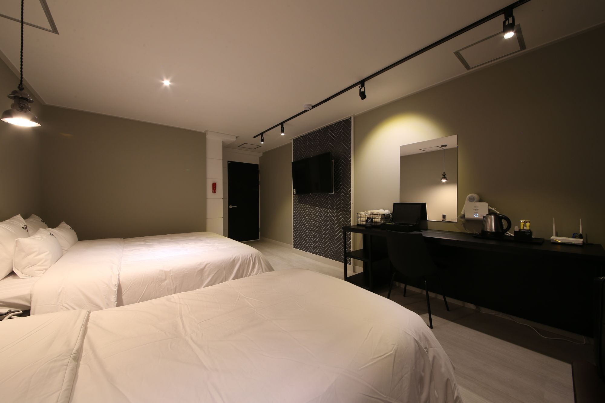 Almond Hotel Gupo Station Pusan Zewnętrze zdjęcie