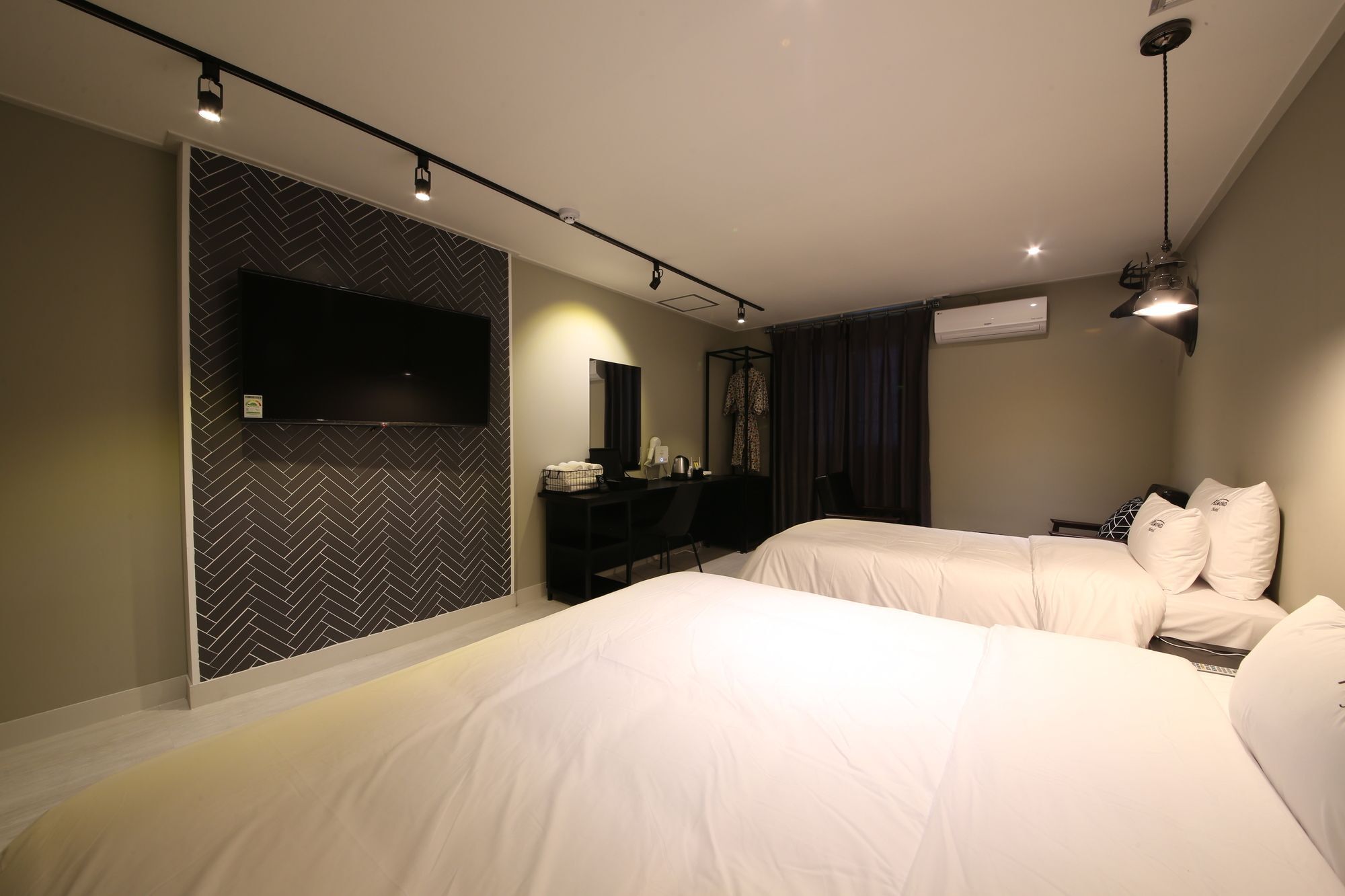 Almond Hotel Gupo Station Pusan Zewnętrze zdjęcie