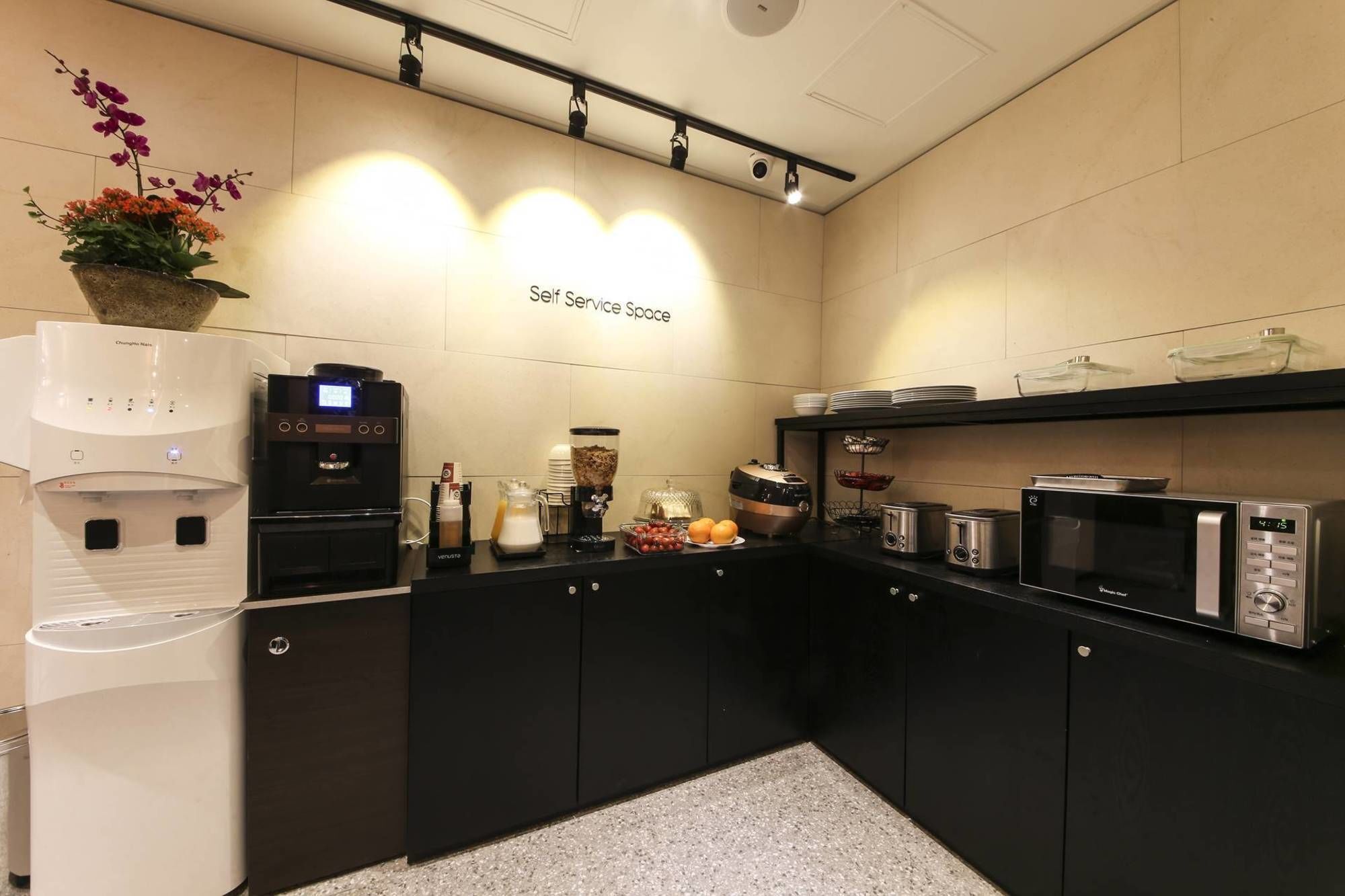 Almond Hotel Gupo Station Pusan Zewnętrze zdjęcie