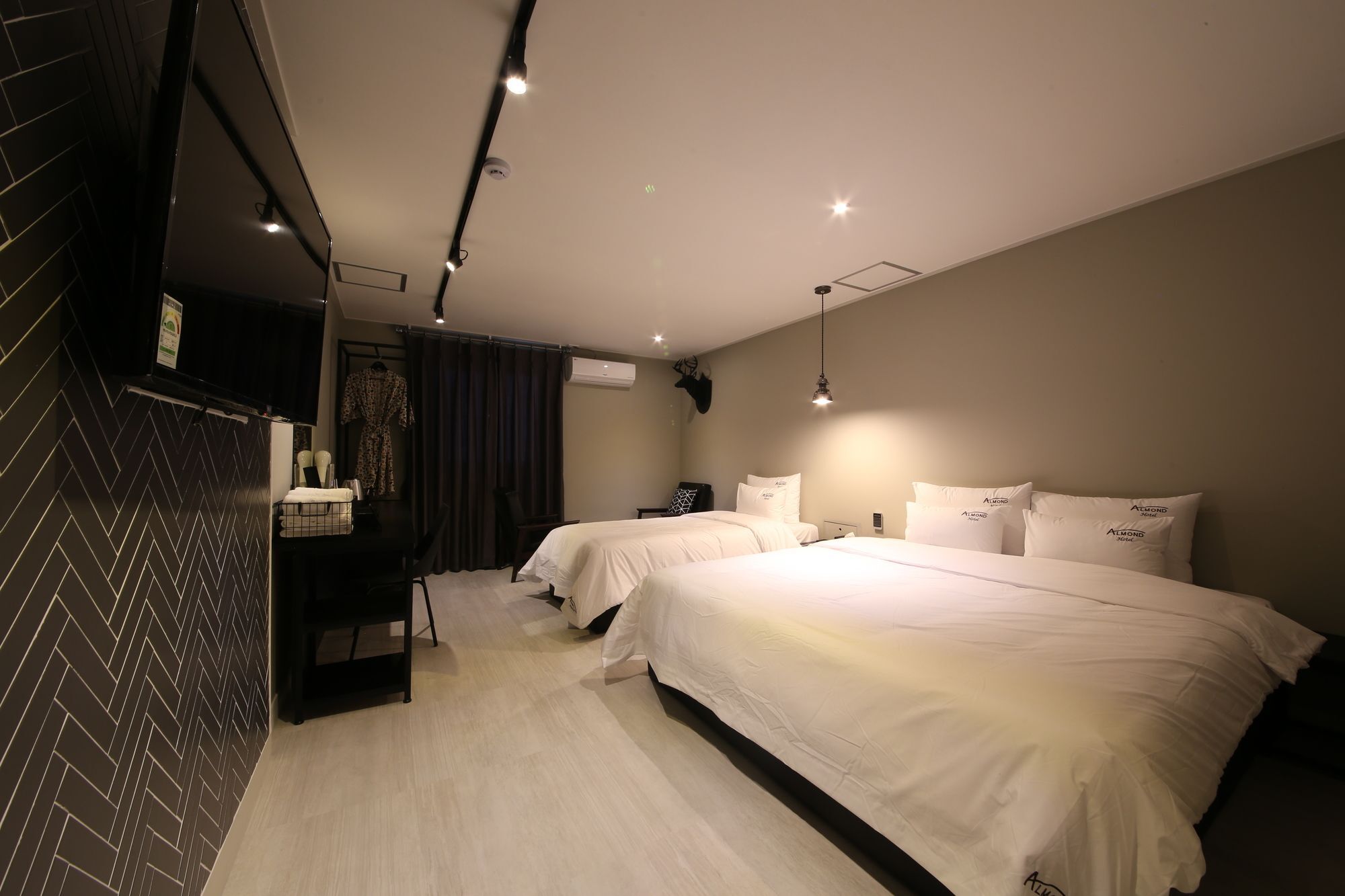 Almond Hotel Gupo Station Pusan Zewnętrze zdjęcie