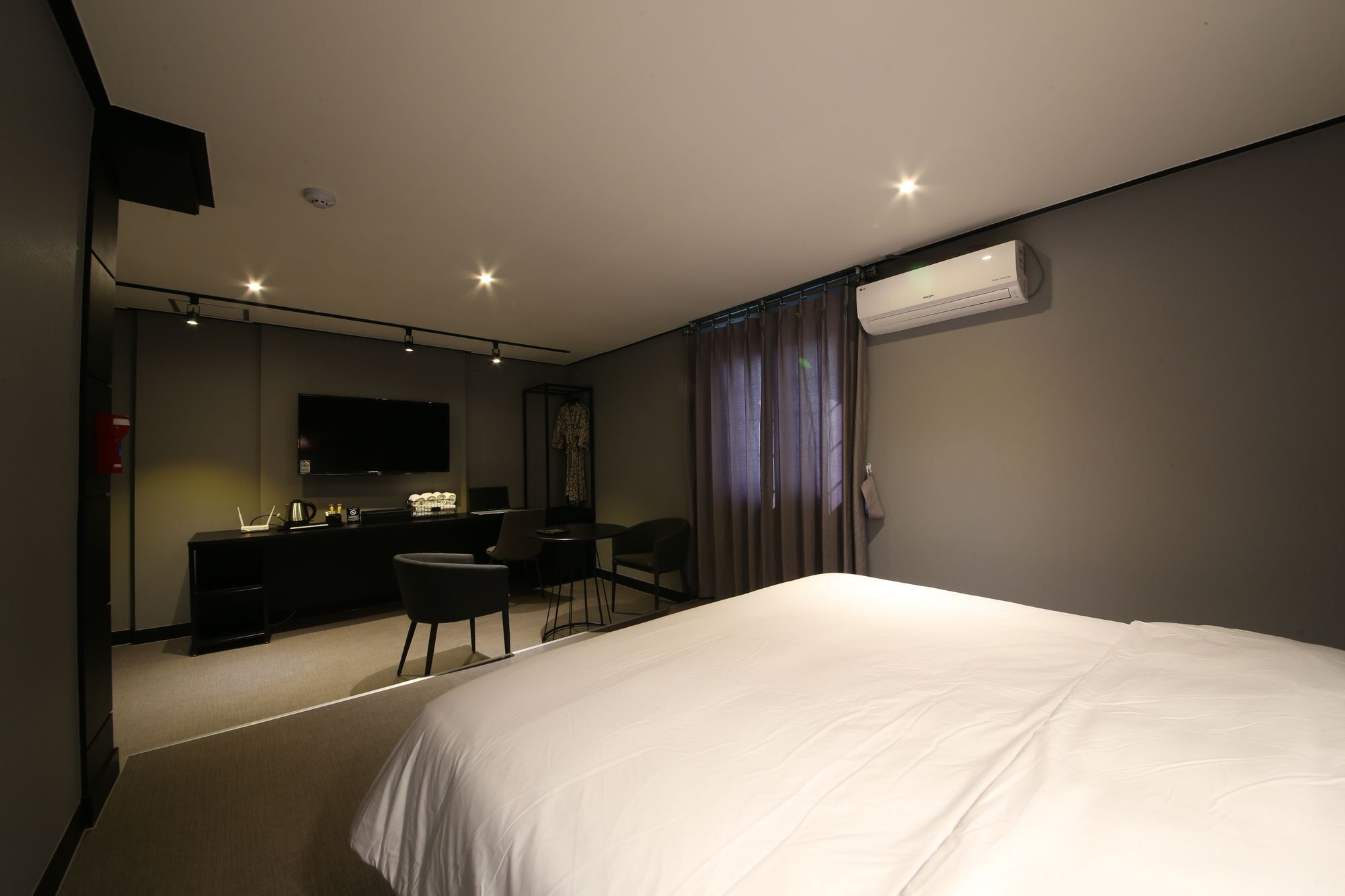Almond Hotel Gupo Station Pusan Zewnętrze zdjęcie